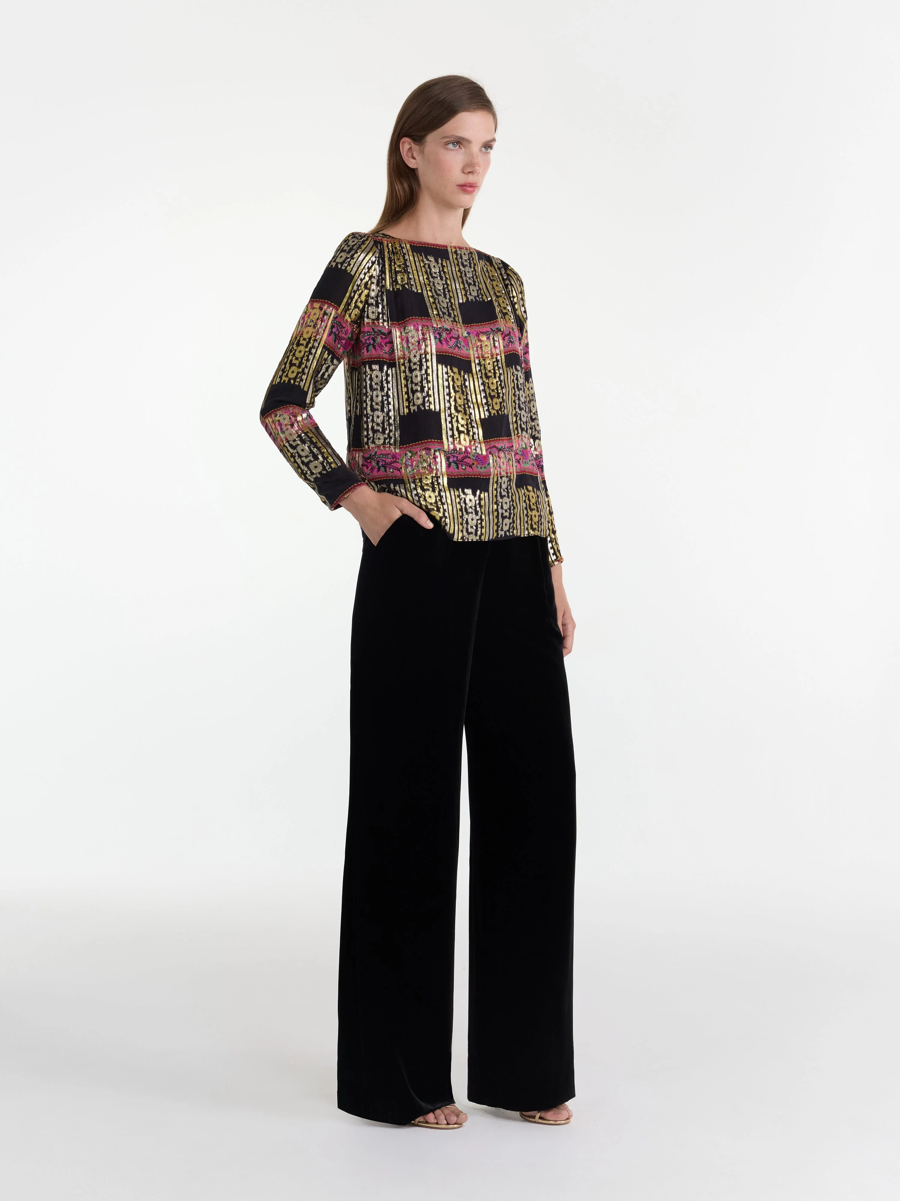 Kerri Top in Budapest Lineae - Image 3