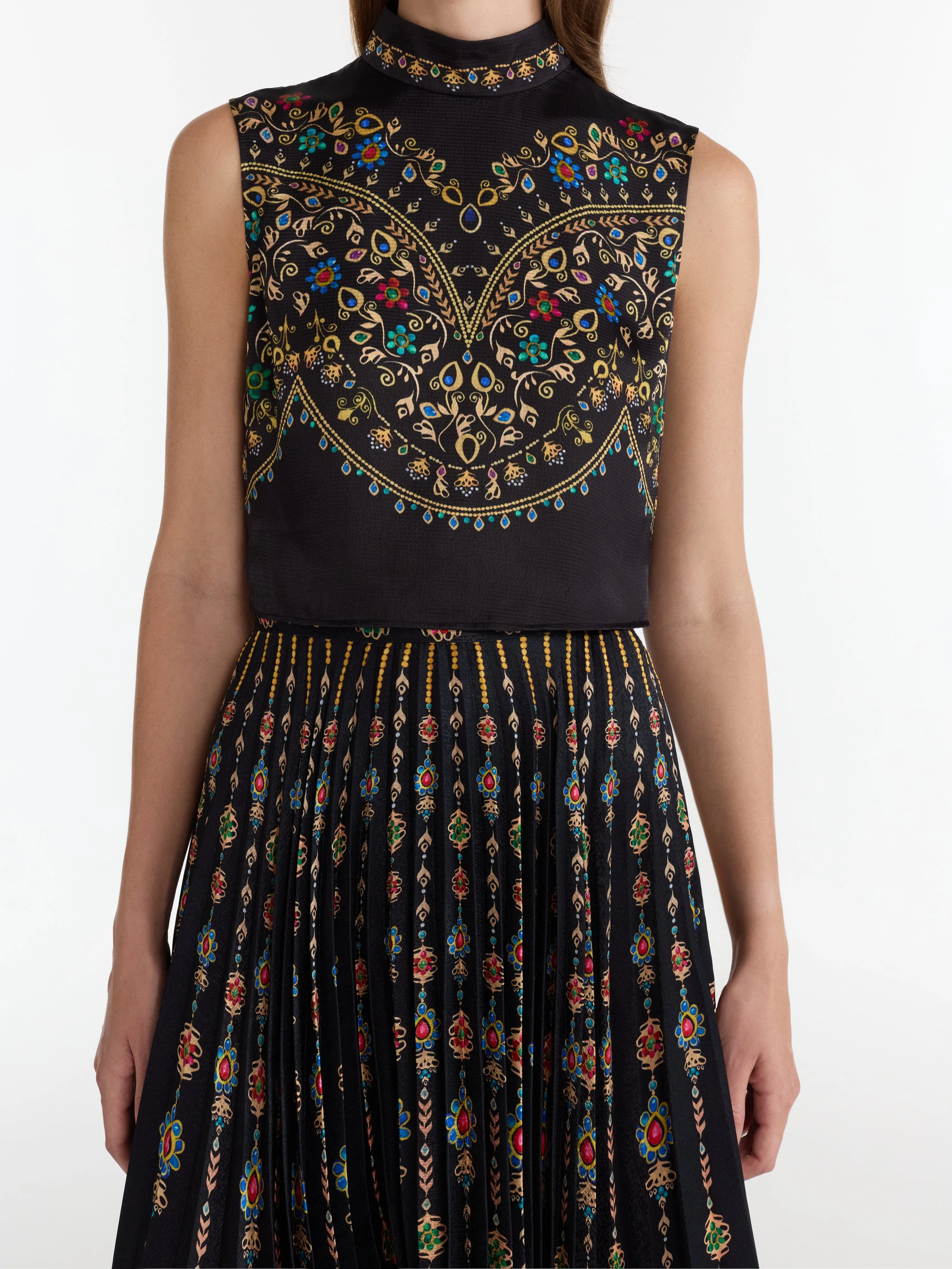 Ren Top in Pendant Border - Image 5